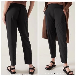 Athleta Brooklyn joggers pants black 8